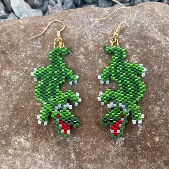 Alligator Beaded Earrings, New, Handmade by Me - Picture 2 of 6